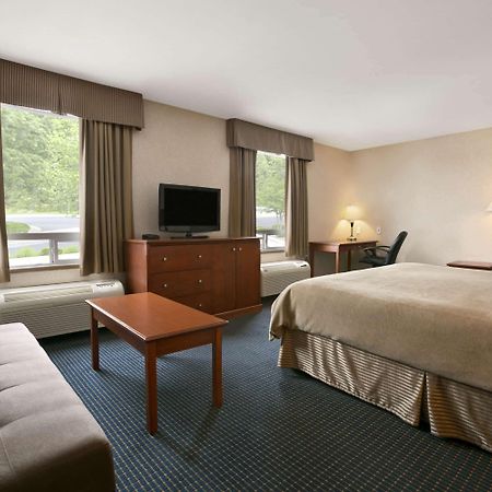 Days Inn By Wyndham Prince Albert Exteriér fotografie